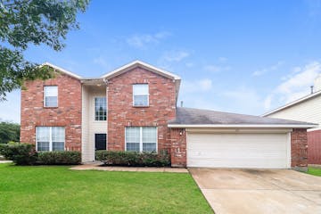 305 Arbor Glen Dr Fort Worth, TX 76140